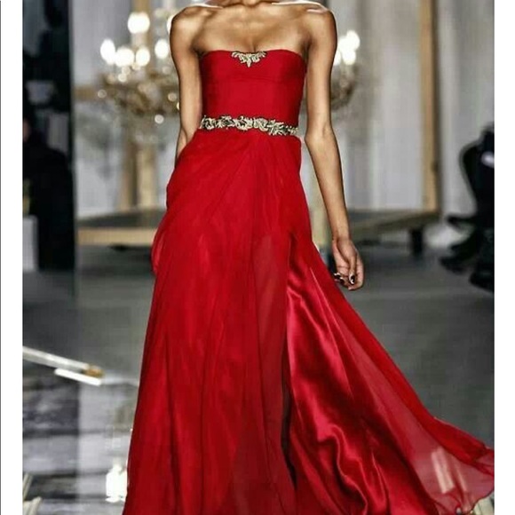 ISO Jason Wu gown from 2011. Any size. - Picture 1 of 1